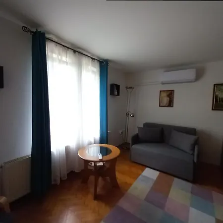 Viktória Apartamento