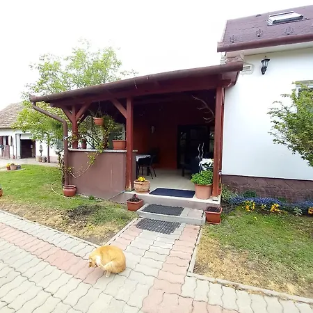 Viktória Apartamento